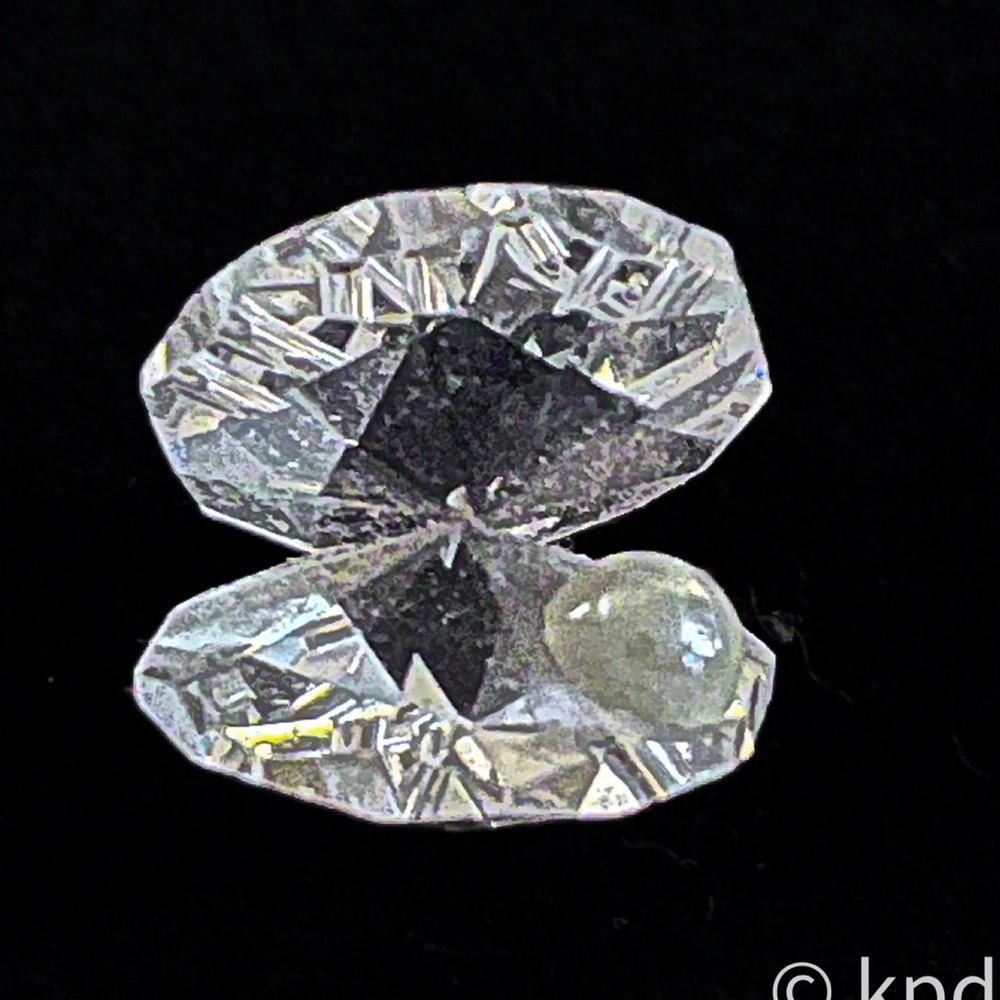 Stunning miniature Crystal Oyster Shell with Pearl